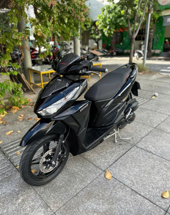 Vario 150 date 2018 full black
