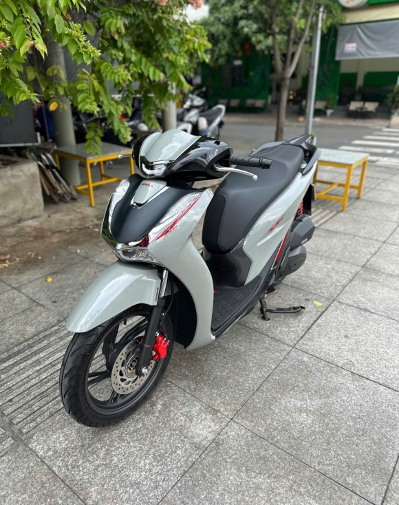 SH 125 ABS 5/2025 xám xi măng zin bản đặt biệt