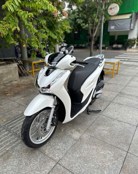 SH 125 cbs 2022 trắng mâm bạc zin 