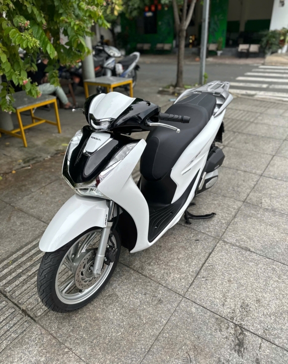 SH 150i abs 2020 trắng đen panda siêu keng